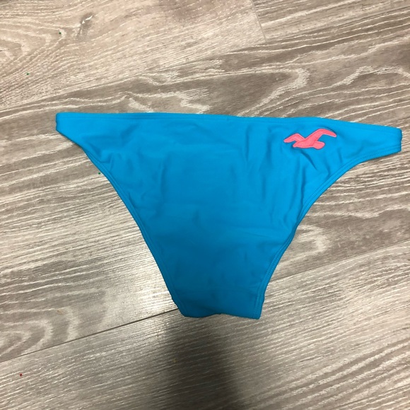 Hollister Blue and Mint bikini (top and bottom) - Picture 2 of 7